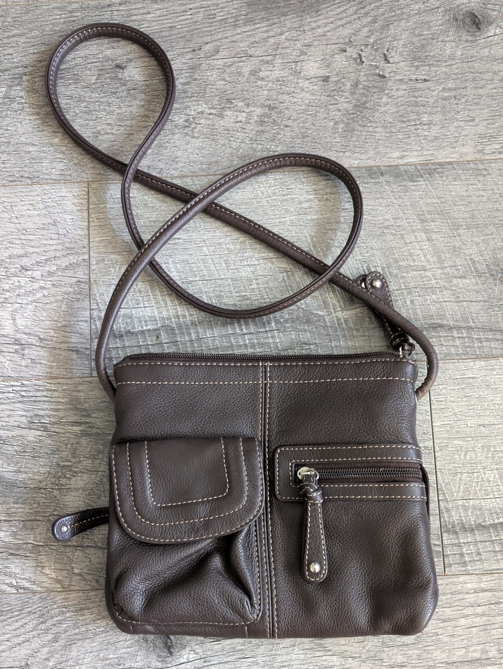 Clarks Everyday Dark Brown Leather Messenger Crossbody Purse Bag